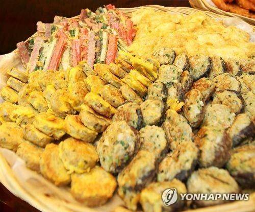 다양한 종류의 명절 음식.  [연합뉴스 자료사진]
