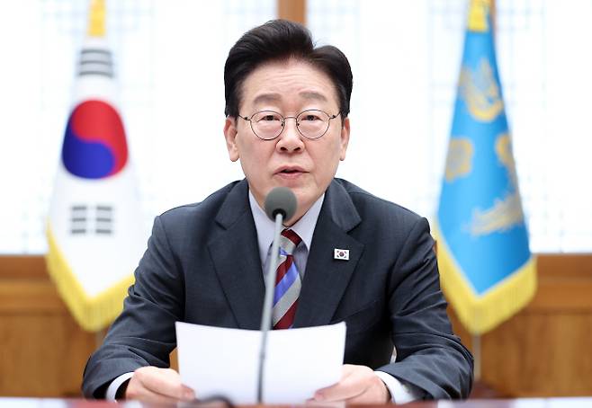이재명 대통령, 메가프로젝트 3차 회의 발언이재명 대통령이 29일 청와대에서 열린 메가프로젝트 제3차 민관합동 점검회의에서 발언하고 있다./연합뉴스