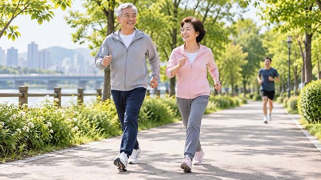 주 2~3시간 빠르게 걷기나 조깅은 중년 이후 골밀도 개선에 도움이 될 수 있다｜출처: ChatGPT 생성