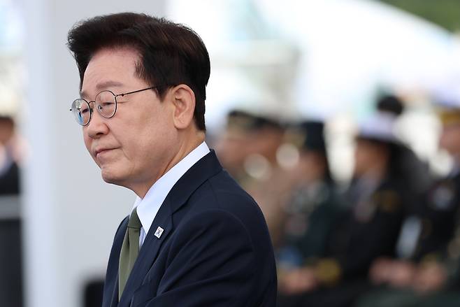 이재명 대통령이 1일 충남 계룡대에서 열린 제78주년 국군의 날 기념행사에서 기념사를 하고 있다. [연합]