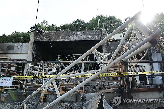 폭발 사고 발생한 한화에어로스페이스 대전사업장 (대전=연합뉴스) 이동해 기자 = 지난 6월 1일 폭발 사고가 발생한 대전 유성구 한화에어로스페이스 대전사업장. 이날 사고로 현재까지 5명이 숨지고 2명이 중경상을 입은 것으로 파악됐다. 2026.6.1 [공동취재] eastsea@yna.co.kr
