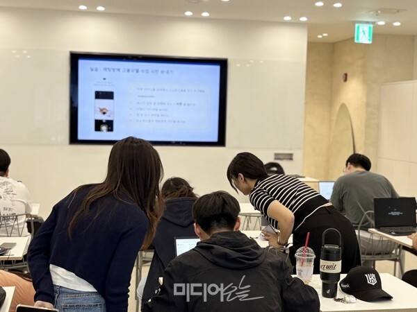 ▲ 9월15일진행된 소소한소통의 '인공지능(AI) 활용 인지접근성 테스터' 훈련 현장. 사진=윤유경 기자
