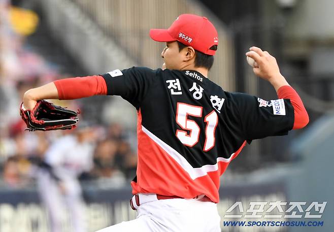 4일 잠실구장에서 열린 LG와 KIA의 경기. 9회 마운드에 오른 KIA 전상현. 잠실=박재만 기자 pjm@sportschosun.com/2026.10.04/
