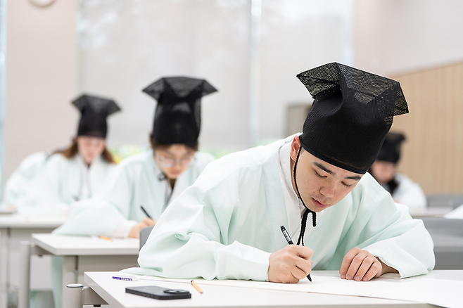 지난해 ‘세종학당 한국어 말하기·쓰기 대회’ 결선 현장. [세종학당재단]