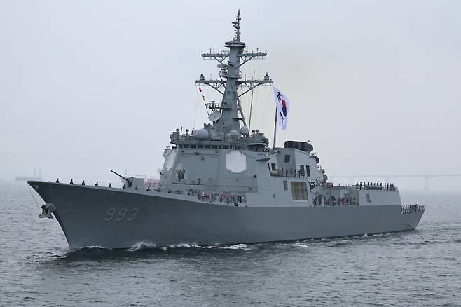 해군 이지스구축함 서애류성용함이 항해를 하고 있다. 세계일보 자료사진
