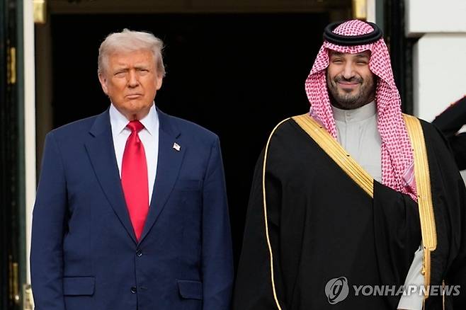 도널드 트럼프 미국 대통령과 무함마드 빈살만 사우디아라비아 왕세자 [AP=연합뉴스 자료사진. 재판매 및 DB 금지]