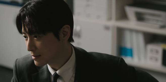 출처:티빙 '로또 1등도 출근합니다'