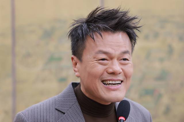 박진영 대중문화교류위원회 공동위원장이 7일 국회 문화체육관광위원회 국정감사에서 업무보고하고 있다. [연합뉴스]
