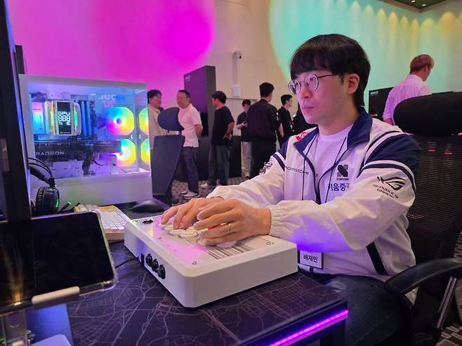 현자에서 함께 한 아시안게임 금메달 리스트 무릎 배재민 선수