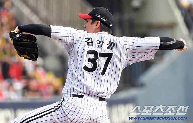 3일 잠실구장에서 열린 LG와 KIA의 경기. LG 김강률이 역투하고 있다. 잠실=박재만 기자 pjm@sportschosun.com/2026.10.03/