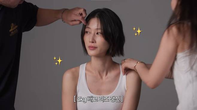[서울=뉴시스] 모델 이현이가 프로필 촬영을 위해 다이어트를 했다고 밝혔다. (사진=유튜브 채널 '한혜진 Han Hye Jin' 캡처)