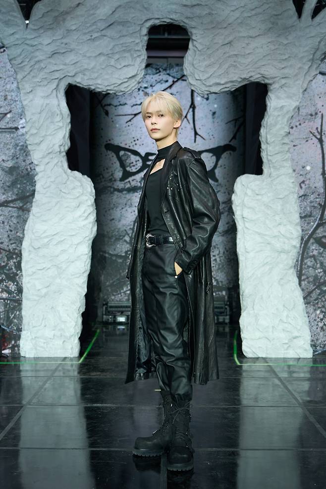 성한빈은 제로베이스원 멤버 중 가장 처음으로 솔로 데뷔했다. 더라이브레이블 제공