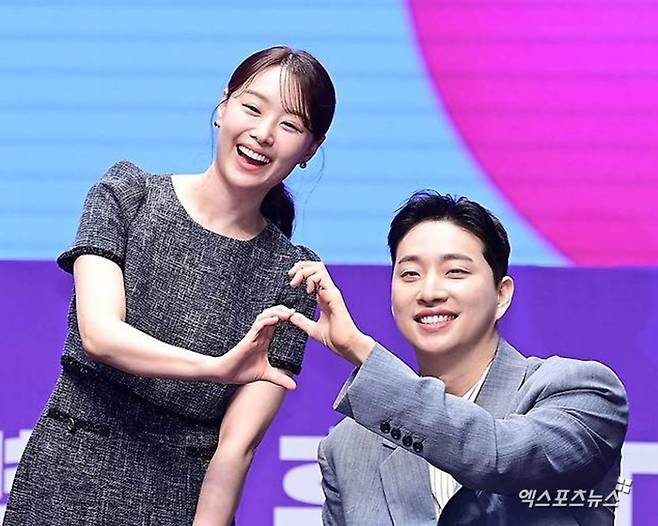 송지은-박위, 엑스포츠뉴스DB