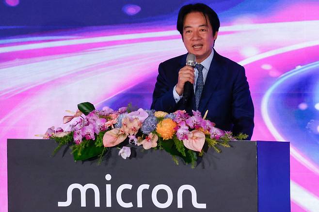라이칭더 대만 총통이 15일 대만 타이중에서 열린 마이크론 첨단 패키징·테스트 시설 개소식에서 축사를 하고 있다. [로이터]