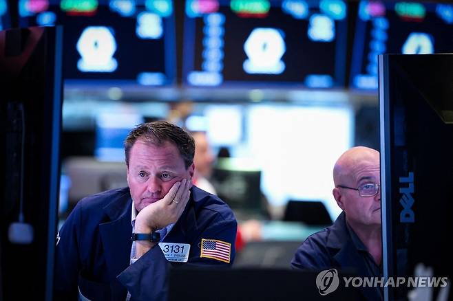 미국 뉴욕증권거래소(NYSE) 트레이더 .      로이터 연합뉴스