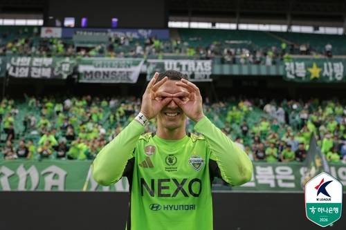골세리머니를 펼치는 전북의 티아고 [한국프로축구연맹 제공. 재판매 및 DB 금지]