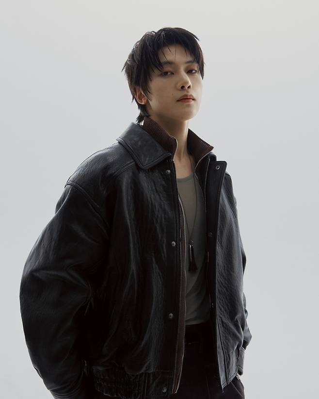 아리랑TV 신설 음악 차트쇼 ‘쇼케이팝’의 진행을 맡은 제로베이스원 멤버 석매튜. 아리랑TV 제공