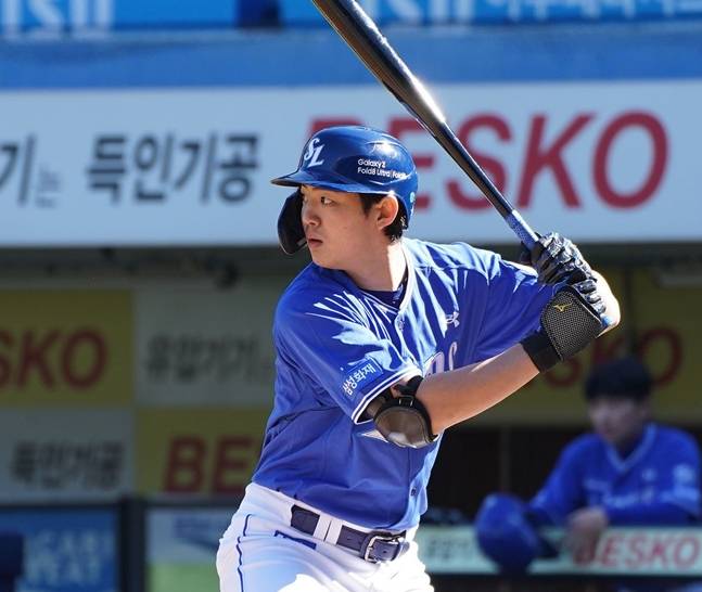 22일 청백전 1회 타격하는 구자욱. /사진=삼성 라이온즈