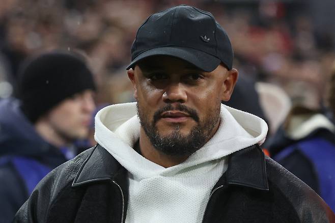 Bayern Munich's Belgian head coach Vincent Kompany arrives prior to the UEFA Champions League football match between FC Bayern Munich and Arsenal FC in Munich, southern Germany on October 21, 2026. (Photo by Karl-Josef HILDENBRAND / AFP)







<저작권자(c) 연합뉴스, 무단 전재-재배포, AI 학습 및 활용 금지>
