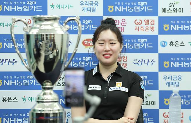 결승전서 ‘3연패 후 4연승’ 대역전 드라마를 쓰며 LPBA 19번째 퀸에 등극한 김보미 PBA 제공