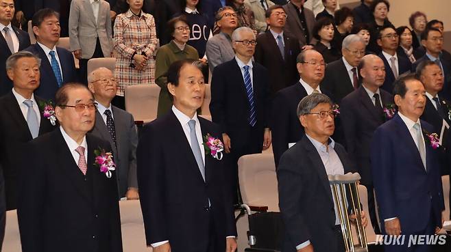 26일 오전 10시 서울 중구 안중근의사기념관 강당에서 ‘안중근 의사 의거 117주년 기념식’이 열리고 있다. 유정민 기자