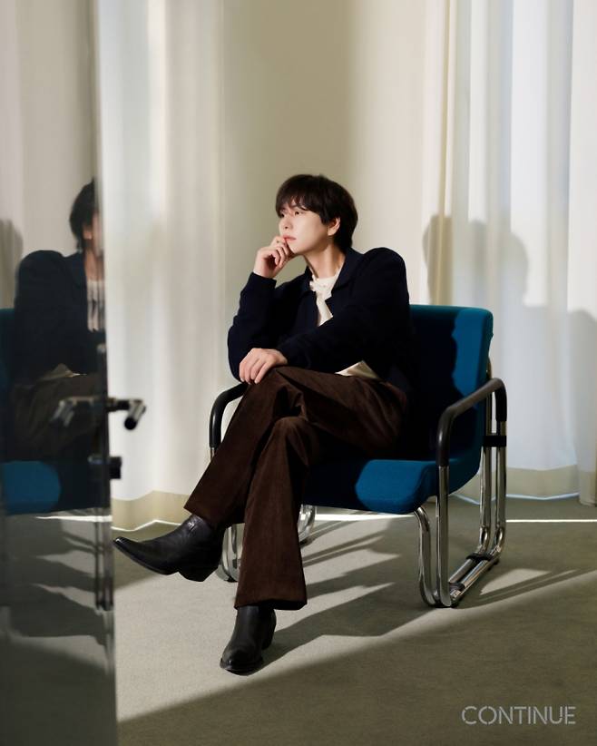 Singer Kyuhyun has unveiled a soft concept.On the 26th, Kyuhyun posted concept photos for the HERE version of his EP CONTINUE on his official social media.In the released photos, Kyuhyun is seen lost in contemplation in a space bathed in warm sunlight. With his eyes closed, he focuses on the present moment, drawing attention as he spends his own time in a calm atmosphere.CONTINUE is an album that embodies Kyuhyuns determination to continue delivering good music and stories, building upon the unique musical world he has consistently maintained until now. It is expected to showcase a richer musical world through various genre experiments, as well as emotional ballads.In particular, Kyuhyun recently appeared on the web variety show Pinggyego and hinted, An album will be released soon. I gained courage because of my fans, and I felt a desire to give them back even more. I plan to return with a ballad that isnt sad, further increasing curiosity about his new songs. Meanwhile, Kyuhyuns EP CONTINUE will be released on various music streaming sites at 6 p.m. on November 11. Furthermore, Kyuhyun will embark on a new musical journey by holding the Asia Tour CONTINUE at Jangchung Gymnasium in Jung-gu, Seoul from December 18 to 20.