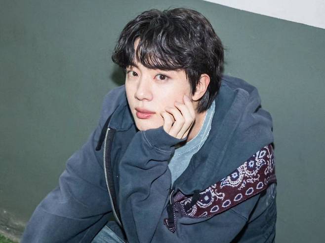 '누적 74회 No.1' 방탄소년단 진, 아이돌픽 10월 3주차 남자 아이돌 부문 1위