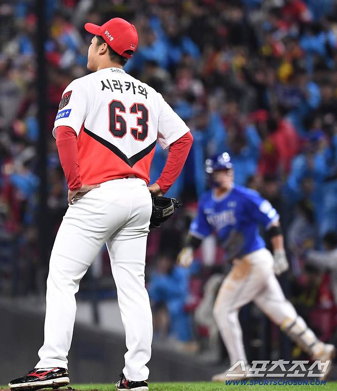 29일 광주 KIA챔피언스필드에서 열린 플레이오프 3차전 삼성과 KIA의 경기. 5회초 KIA 시라카와 상대 역전 투런홈런을 날린 삼성 류지혁. 광주=송정헌 기자songs@sportschosun.com/2026.10.29/
