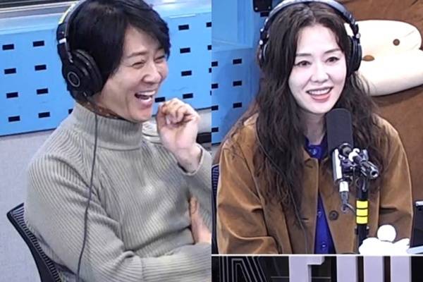 왼쪽부터 최수종 하희라/SBS 파워FM ‘12시엔 주현영’