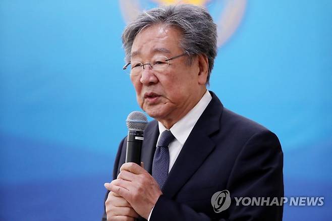 명예경무관 위촉식에 참석한 배우 최불암 (서울=연합뉴스) 2018년 제73주년 경찰의 날을 기념해 서울 서대문구 경찰청에서 열린 명예경찰관 위촉식에서 명예경무관으로 위촉된 최불암. 2026.10.29 [연합뉴스 자료사진] photo@yna.co.kr