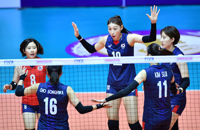 ▲ 2018년 세계선수권대회 아시아지역 예선에 출전한 한국 여자 배구 대표 팀 ⓒ AVC 제공