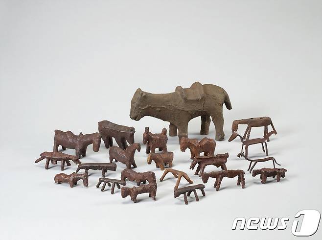 국립중앙박물관 특별전‘쇠 ․ 철 ․ 강-철의 문화사'전시유물. 철로 된 말(조선, 부여박물관) © News1