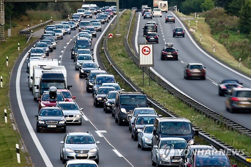 독일 뮌헨과 오스트리아 잘츠부르크를 잇는 A8 고속도로의 모습 [EPA=연합뉴스]
