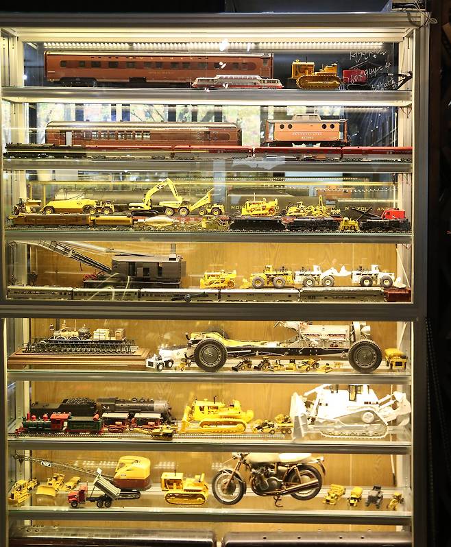 기차 외에도 바이크, 크레인, 불도저 등 박물관에는 다양한 모형이 전시되어 있다. 우상조 기자