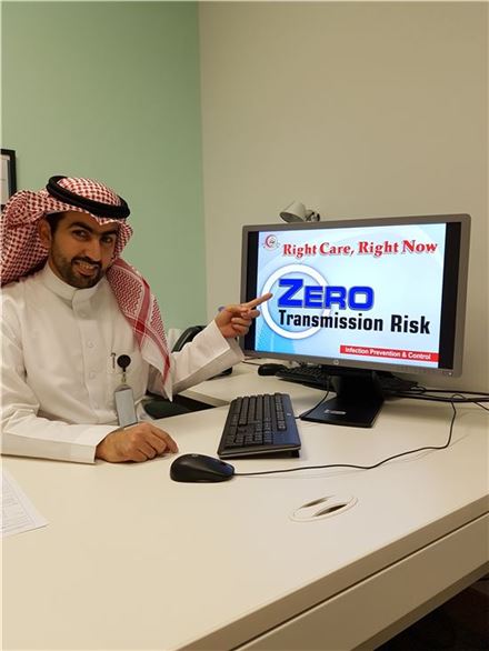 '킹 압둘라지즈 메디컬시티 리야드(KAMC-R)' 병원에서 만난 왈리드 알 바흐리 매니저가 감염대응시스템에 대해 설명하고 있다.