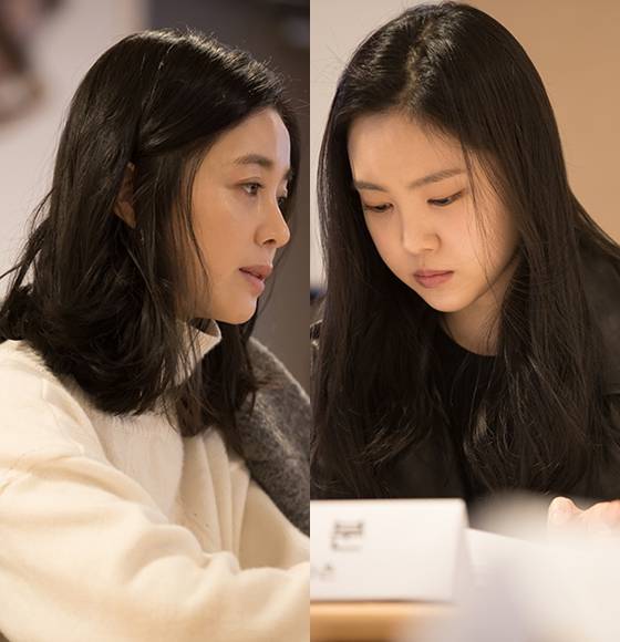 서영희,손나은/사진제공=스마일이엔티