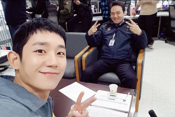 '슬기로운 깜빵생활' 정해인·박해수·이규형·정웅인·정경호/사진=정해인 SNS