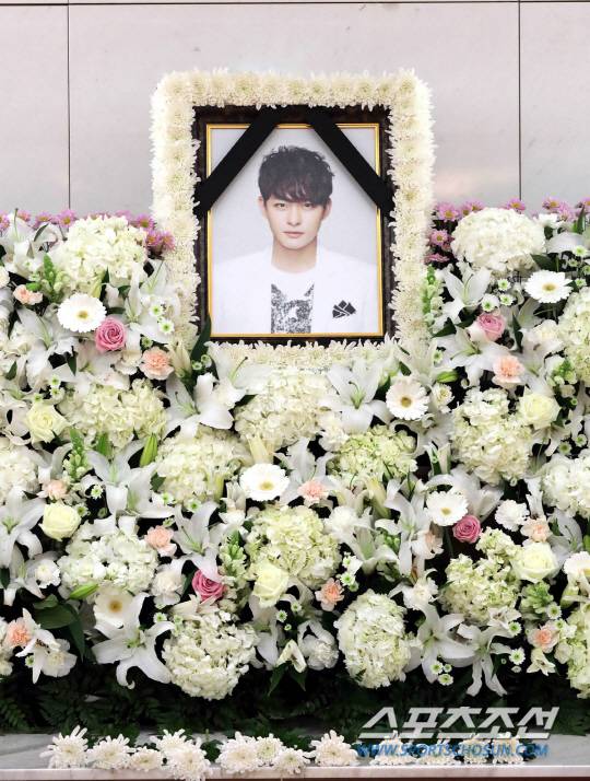 지난 21일 우울증 치료 중 사망한 배우 하지원의 친동생 故 배우 전태수의 빈소가 22일 오후 서울의 한 종합병원 장례식장에 마련되어 있다. 2018.01.22. / 사진공동취재단