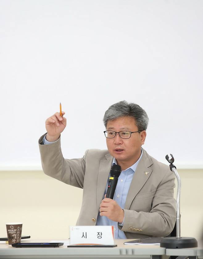 채인석 경기 화성시장.