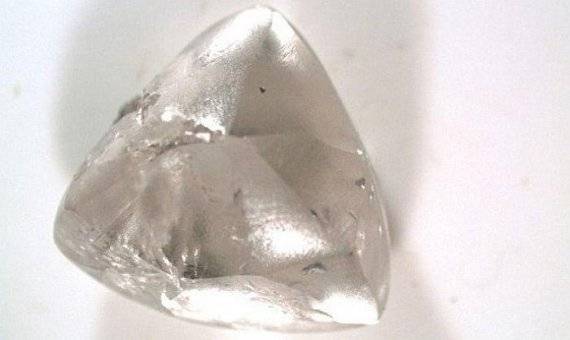 미국 아칸소주에 위치한 다이아몬드 분화구 주립 공원에서 발견된 다이아몬드./아칸소 주립 공원