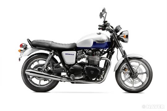 트라이엄프 본네빌/사진=네이버자동차