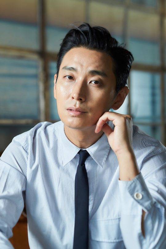 영화 ‘공작’에서 정무택 역으로 열연한 배우 주지훈. /사진제공=CJ엔터테인먼트