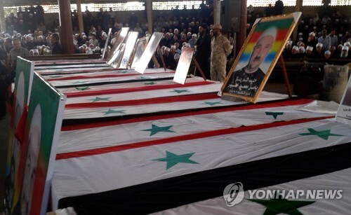 IS 폭탄공격으로 숨진 시리아 드루즈인 합동장례식 [AFP=연합뉴스]