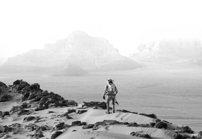 진공 상태에 보호 장치 없이 노출되면 인체는 풍선이 부풀어 오르듯 팽창하다