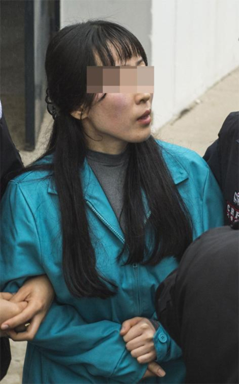 친아버지를 살해한 혐의로 무기징역을 선고받은 김신혜(41)씨/뉴시스