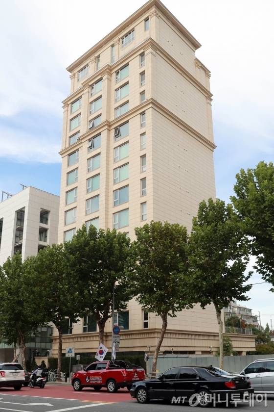 서울 강남의 '상지리츠빌카일룸' 아파트가 전세보증금 40억원으로 전국에서 가장 비싼 전세 아파트로 기록됐다/사진=임성균 기자