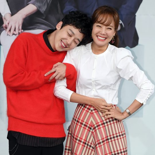 MBC ‘내 사랑 치유기’에 출연하는 윤종훈(왼쪽)과 소유진./이승현 기자 lsh87@