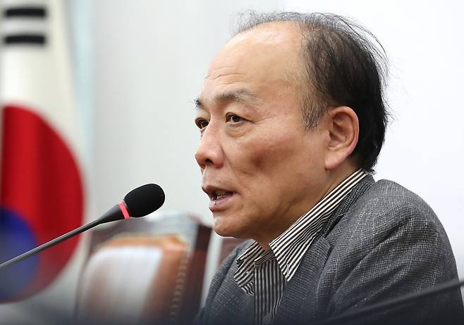 자유한국당 조직강화특별위원회 외부위원 중 한 명인 전원책 변호사. 연합뉴스 자유한국당 조직강화특별위원회 외부위원 중 한 명인 전원책 변호사. 연합뉴스