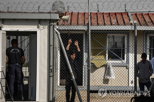 그리스 북부의 한 난민·이주민 수용소 [AFP=연합뉴스 자료사진]