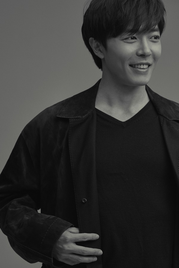김재욱은 "후회없는 선택을 하는 배우가 되고 싶다"고 말했다. 제공ㅣ매니지먼트숲